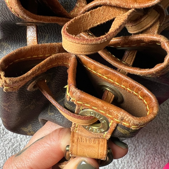 Louis Vuitton Petit Noé - Picture 10 of 11